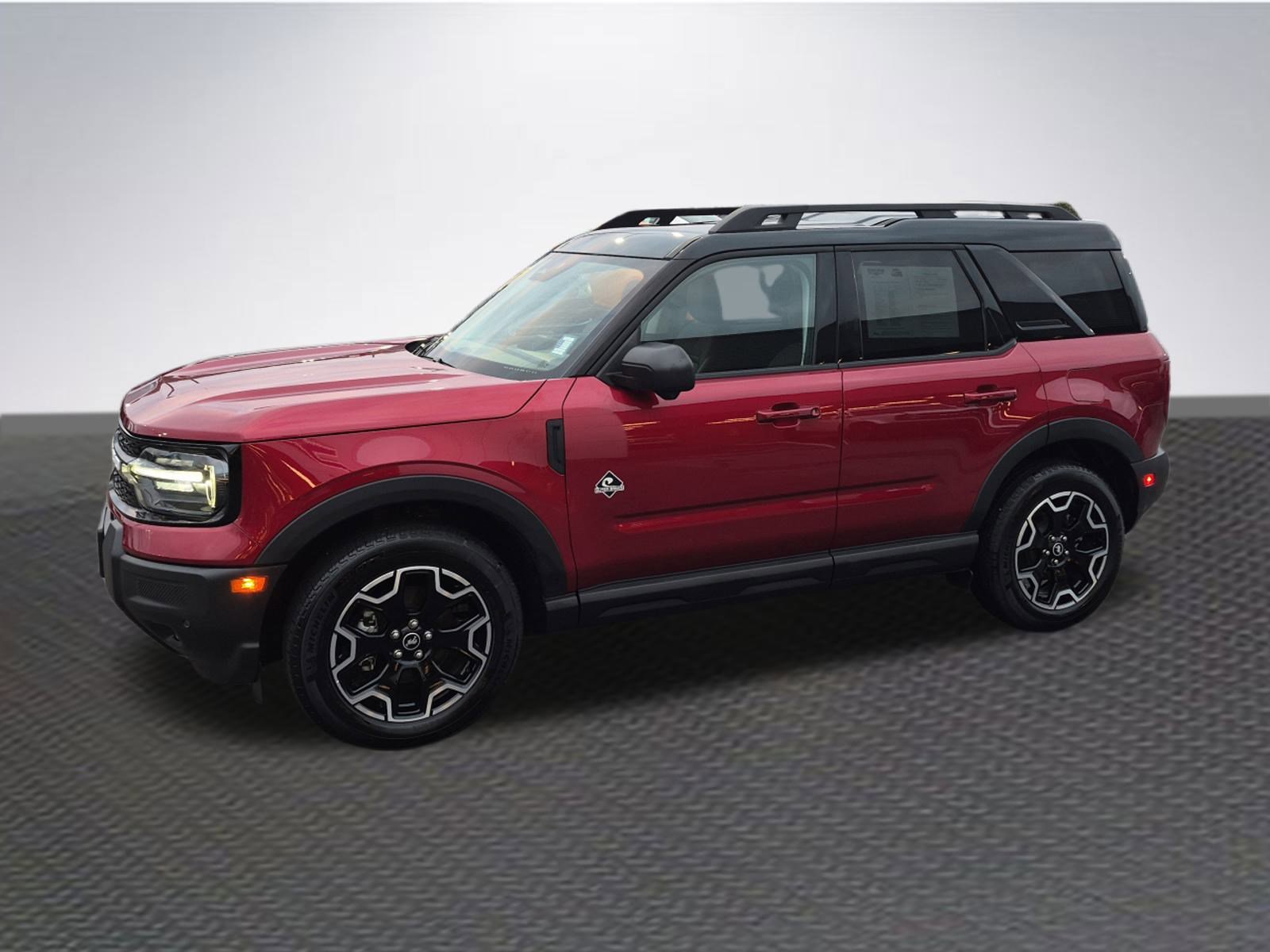 Certified 2025 Ford Bronco Sport Outer Banks w/ Outer Banks Tech Package+ image 2