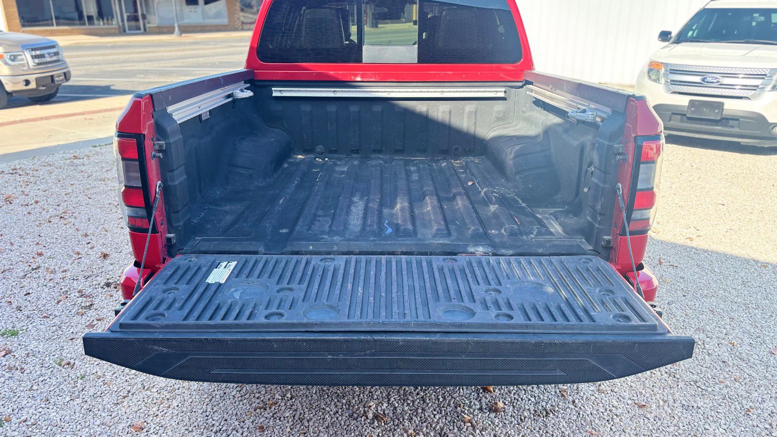 Used 2023 Nissan Frontier PRO-4X w/ Pro-4X Premium Package image 9