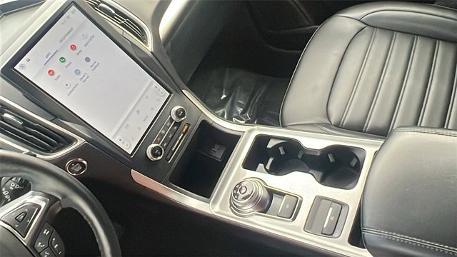 Certified 2024 Ford Edge SEL w/ Convenience Package image 27