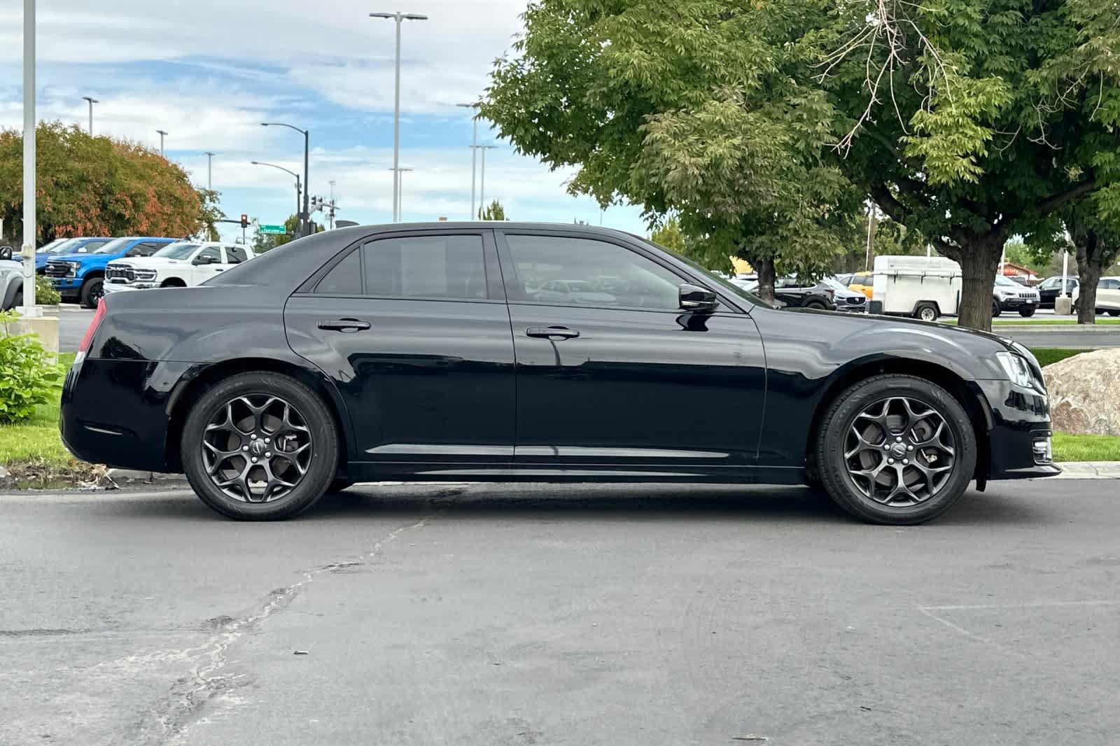 Used 2021 Chrysler 300 Touring L AWD/4WD image 8