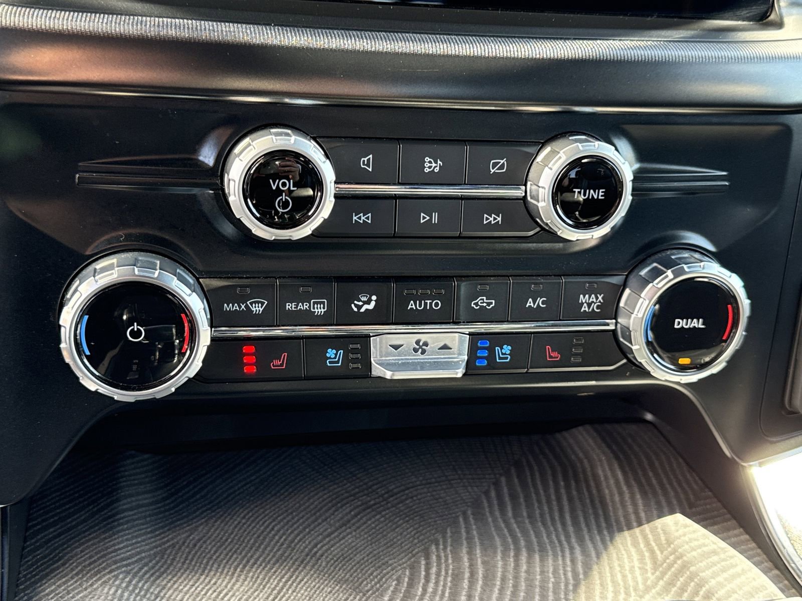 Certified 2023 Ford F150 Platinum image 21