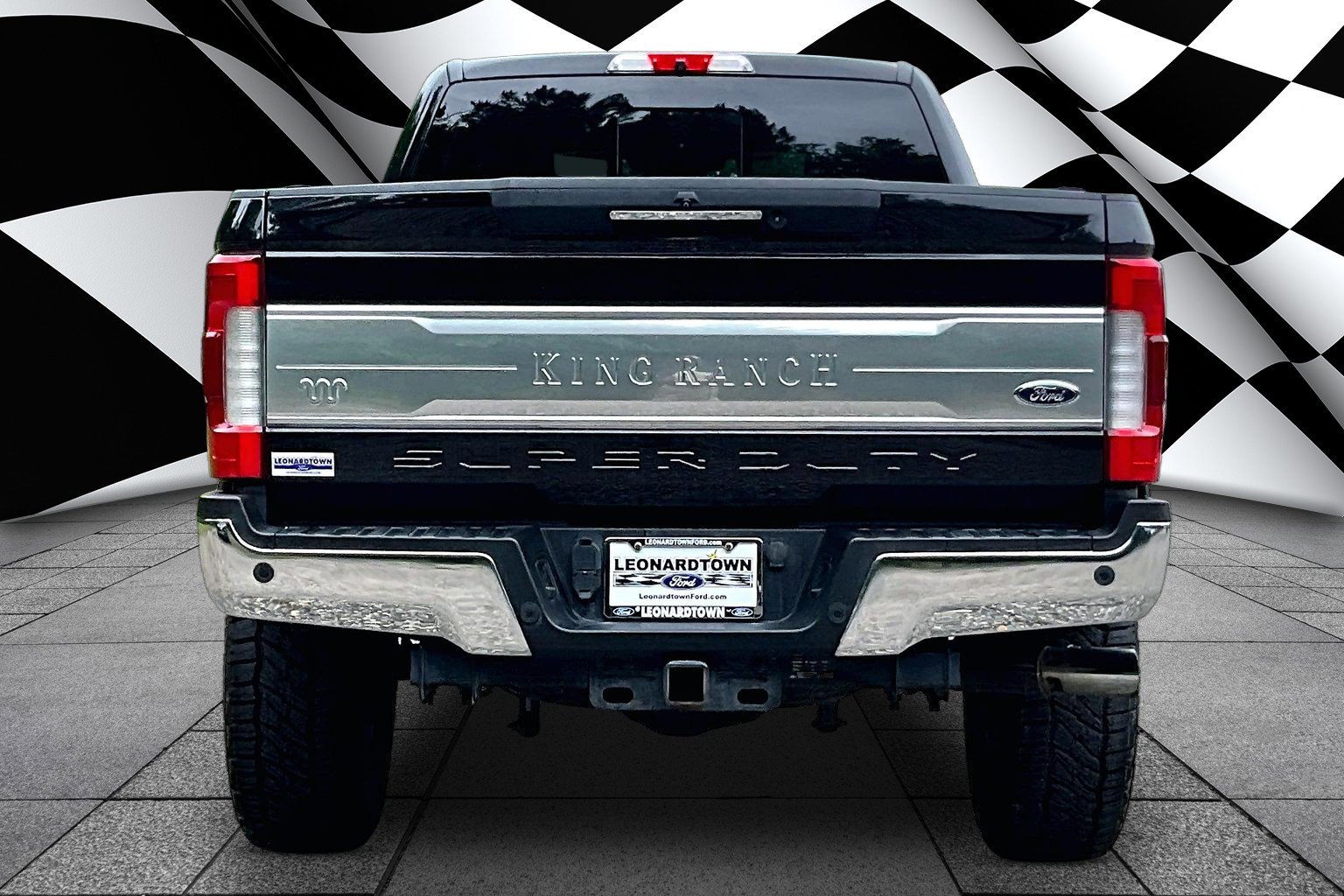Certified 2018 Ford F250 King Ranch w/ King Ranch Ultimate Package AWD/4WD image 4