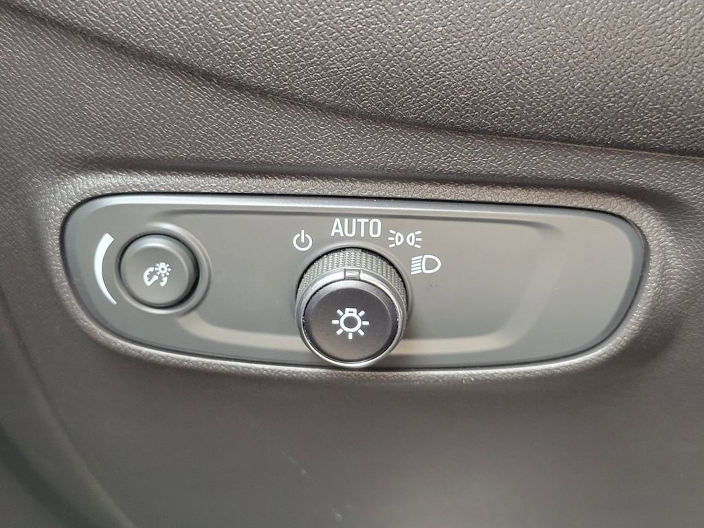 Used 2024 Chevrolet Equinox LT image 27