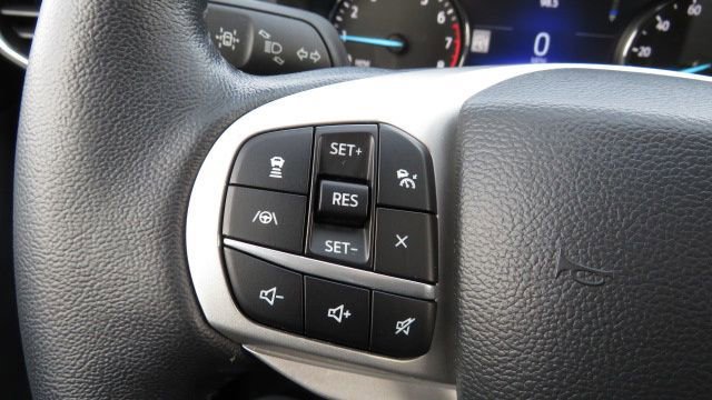 Certified 2022 Ford Explorer XLT w/ Equipment Group 202A image 26