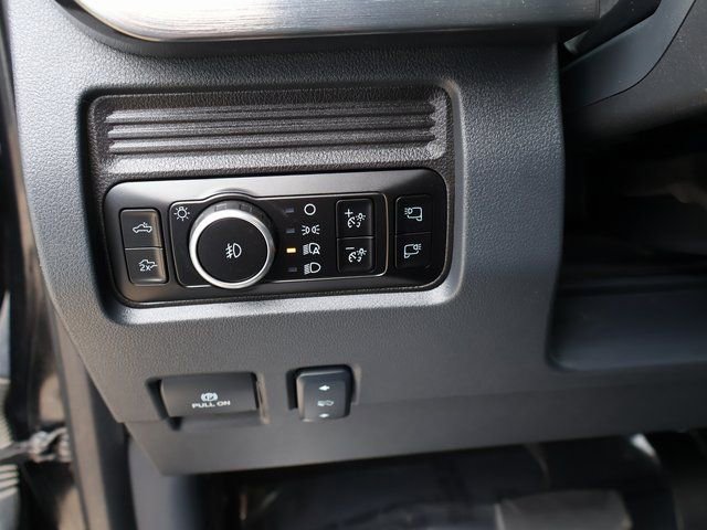 Certified 2025 Ford F350 Lariat w/ Chrome Package image 25