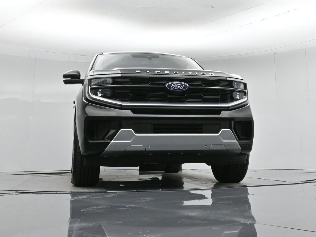 Certified 2025 Ford Expedition Max Platinum image 31