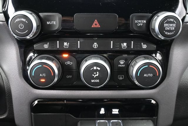 Used 2023 RAM 1500 Laramie AWD/4WD image 23