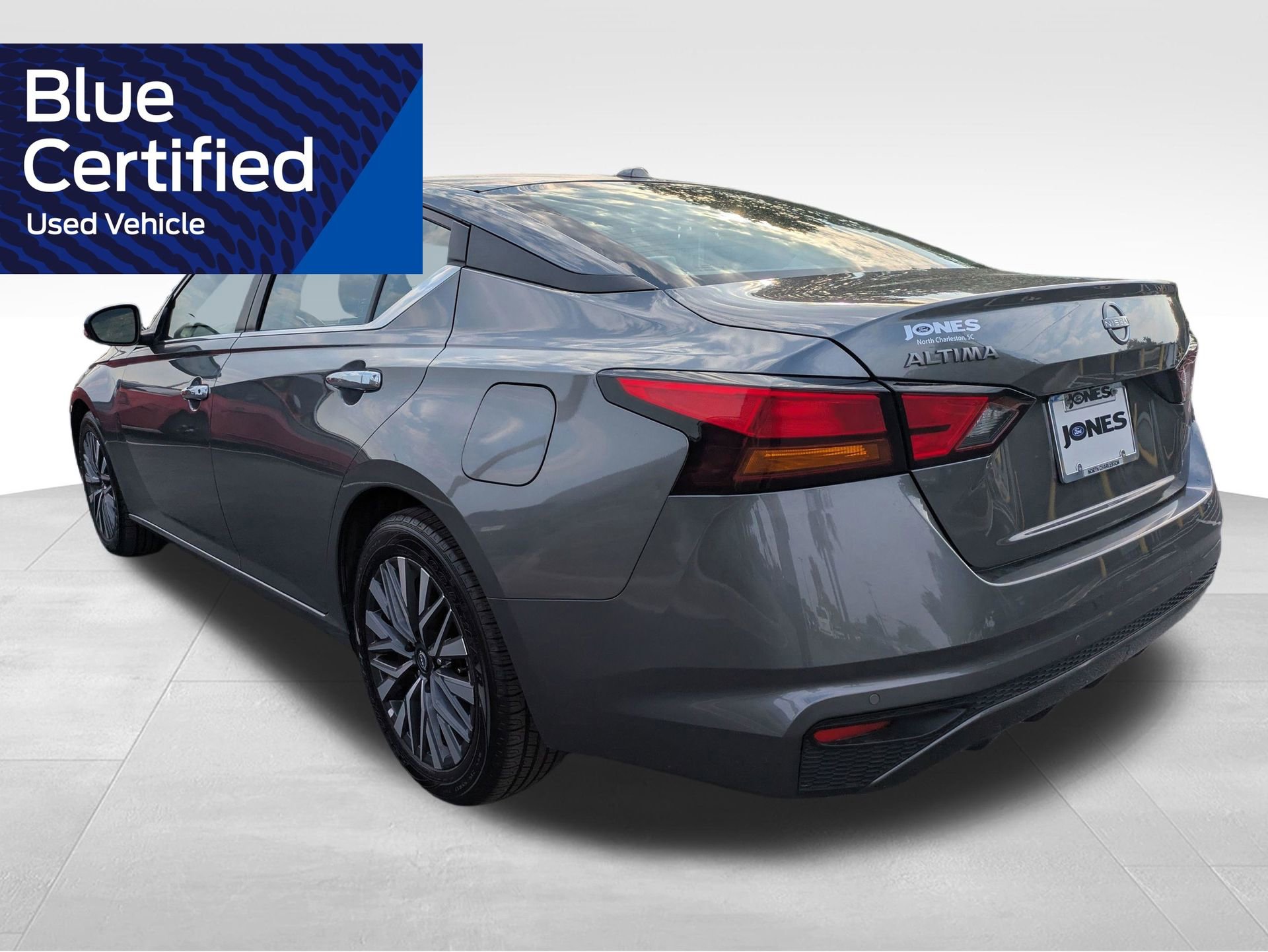 Used 2024 Nissan Altima 2.5 SV FWD image 8
