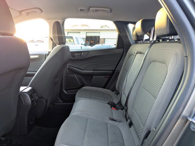 Certified 2022 Ford Escape SE w/ SE Sport Appearance Package image 27