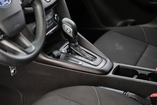 Certified 2018 Ford Focus SE image 13