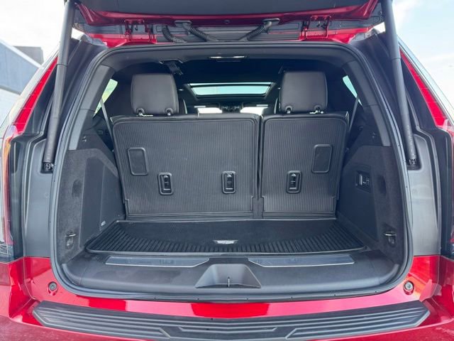 Used 2024 Cadillac Escalade Sport w/ LPO, ONYX Package image 25