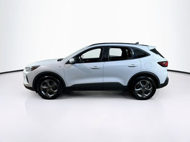 Certified 2025 Ford Escape ST-Line Select AWD/4WD image 5