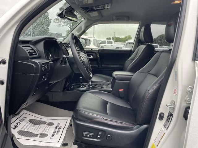 Used 2022 Toyota 4Runner TRD Off-Road Premium AWD/4WD image 16