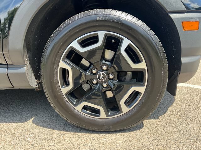 Certified 2022 Ford Bronco Sport Outer Banks w/ Tech Package AWD/4WD image 13