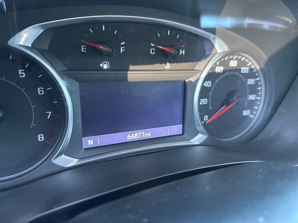 Used 2020 Chevrolet Traverse LT image 13