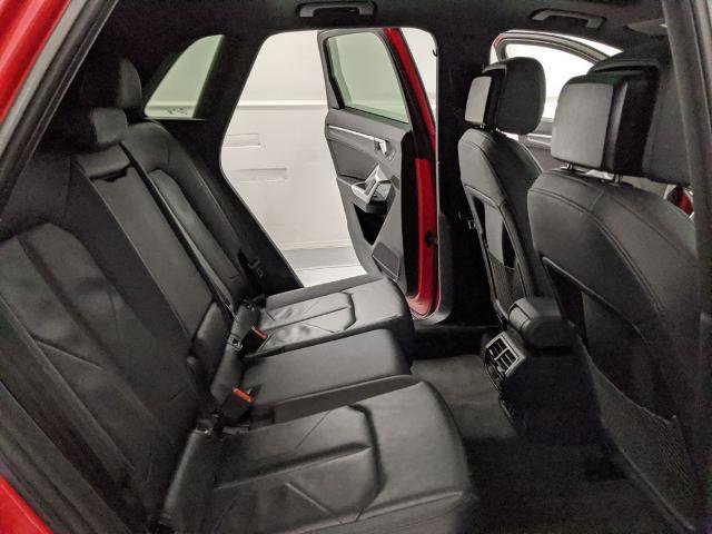 Used 2025 Audi Q3 2.0T Premium image 19