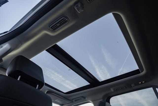 Certified 2025 Ford Expedition Active image 45