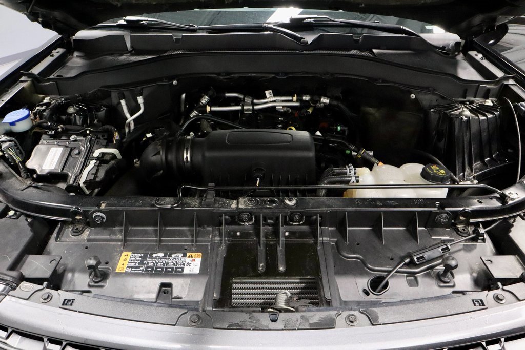 Certified 2023 Ford Explorer XLT w/ Equipment Group 202A image 19