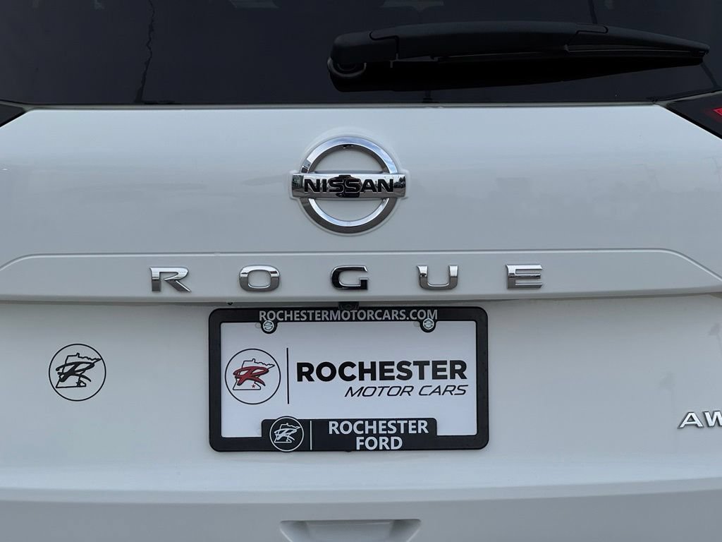 Used 2021 Nissan Rogue S AWD/4WD image 40