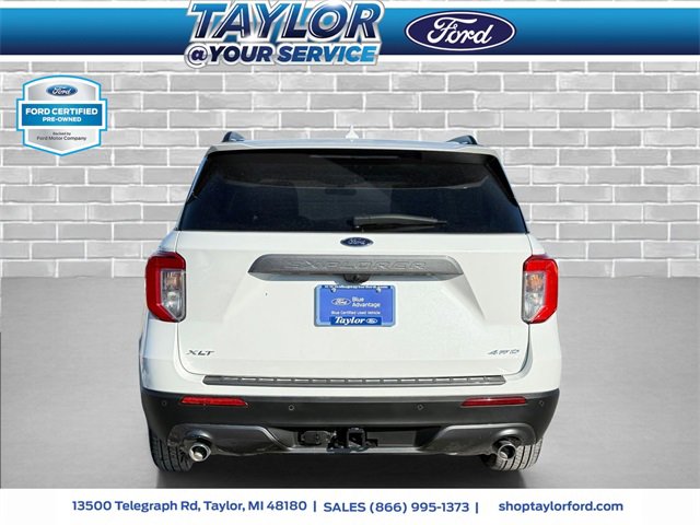 Certified 2023 Ford Explorer XLT w/ Equipment Group 202A image 4