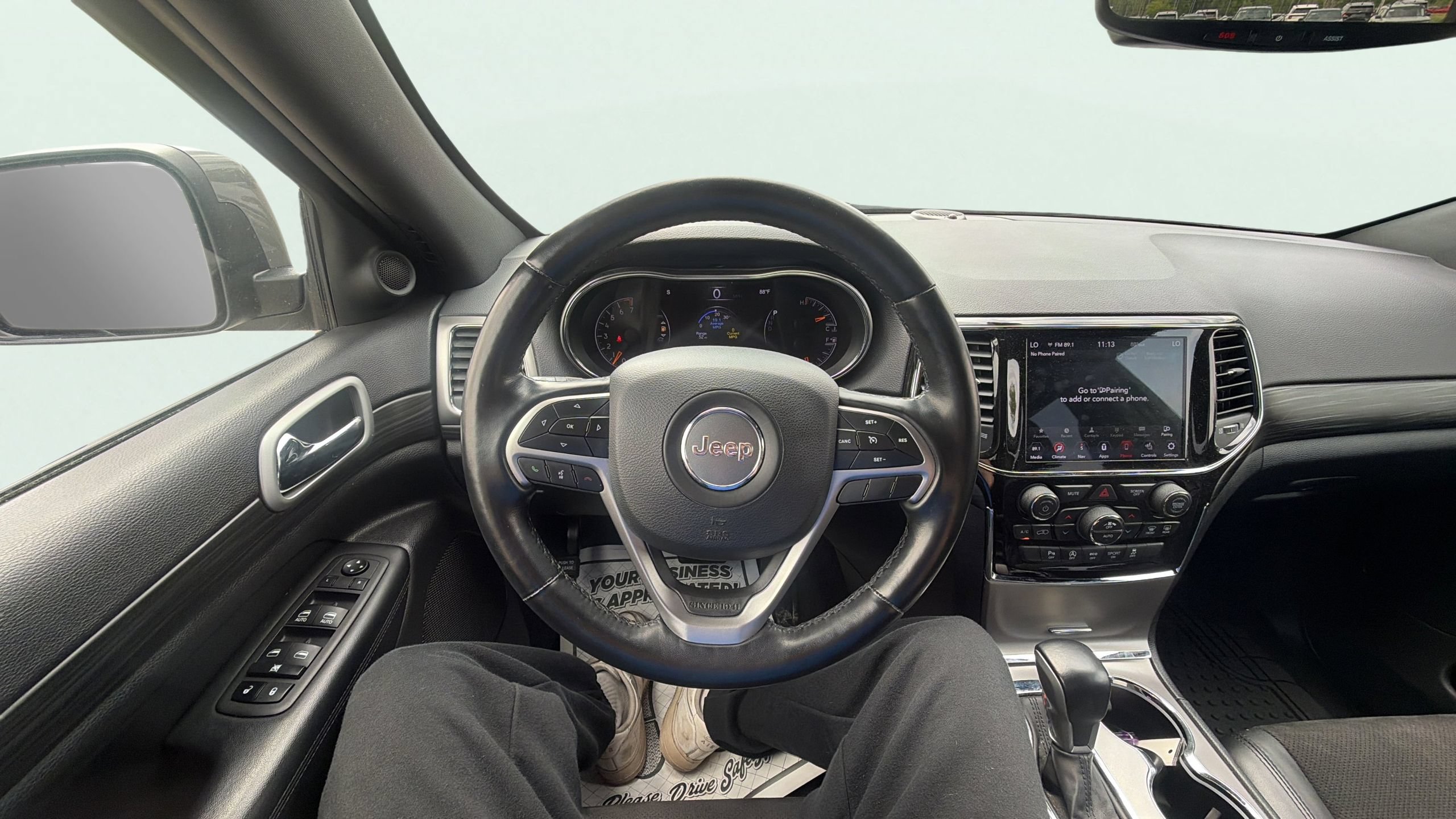 Used 2022 Jeep Grand Cherokee Laredo X AWD/4WD image 18