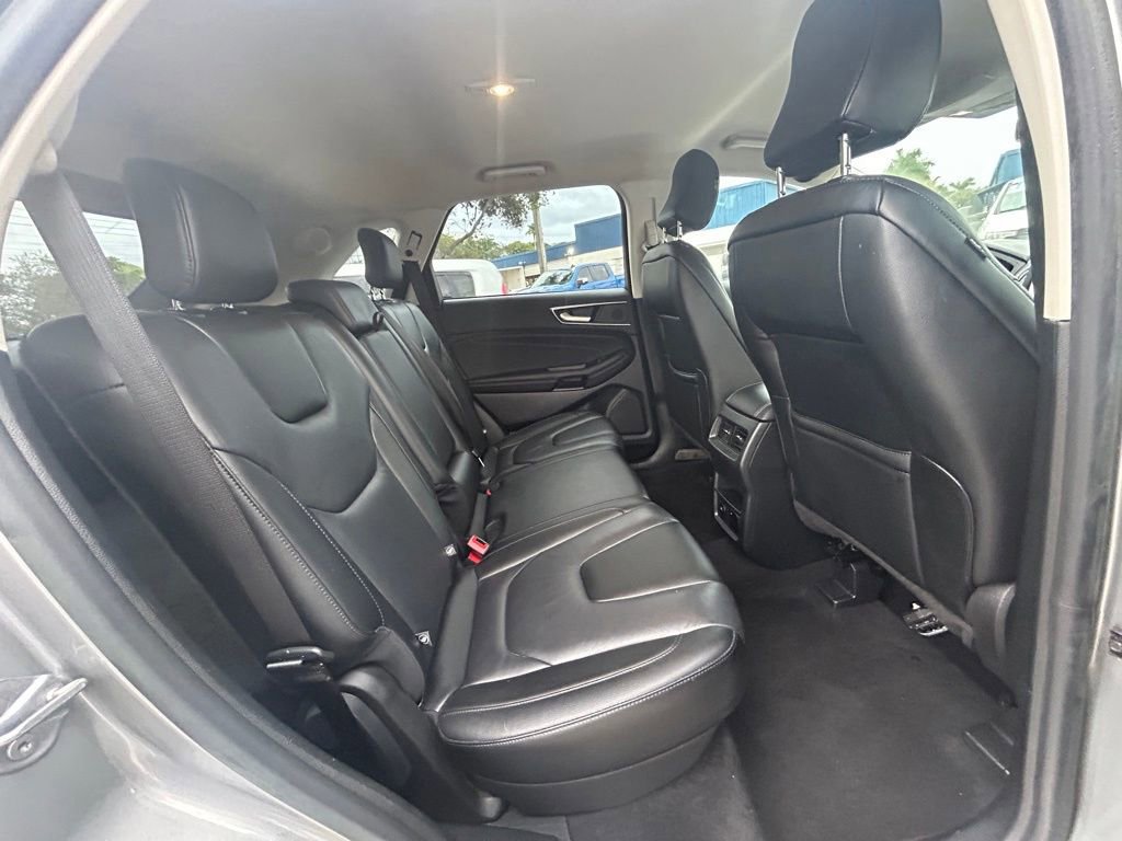 Certified 2022 Ford Edge Titanium image 31