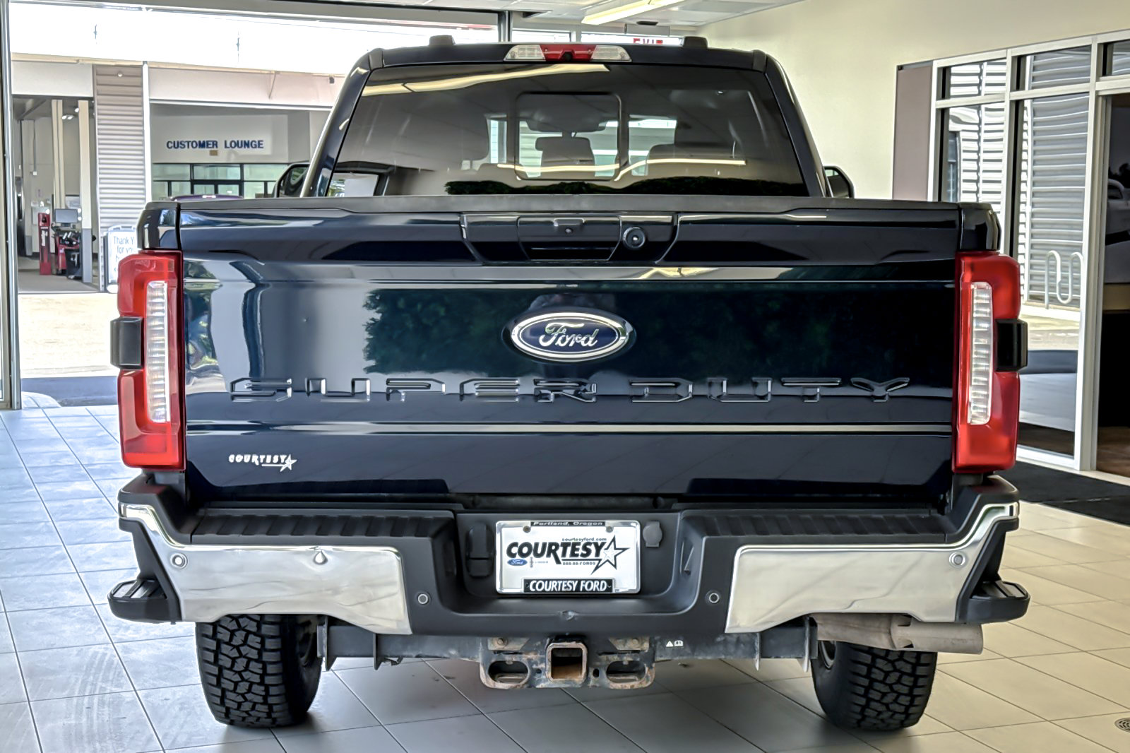 Certified 2023 Ford F250 Lariat w/ Tow Technology Package AWD/4WD image 5
