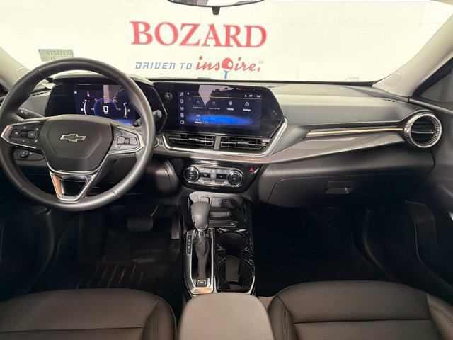 Used 2025 Chevrolet Trax ACTIV w/ Sunroof Package FWD image 36