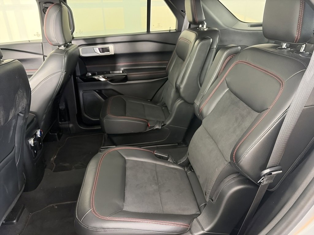 Certified 2022 Ford Explorer ST-Line w/ Class IV Trailer Tow Package image 13