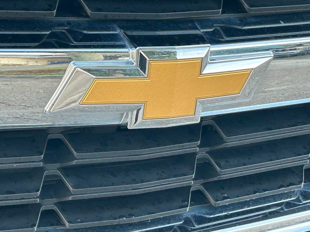 Used 2017 Chevrolet Silverado 1500 LT w/ All Star Edition AWD/4WD image 18