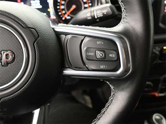 Used 2021 Jeep Gladiator Overland w/ Cold Weather Group image 17