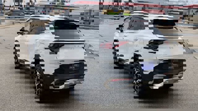 Used 2025 Kia Sportage EX w/ EX Premium Package AWD/4WD image 8