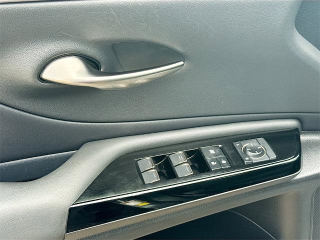 Used 2022 Lexus ES 300h image 15