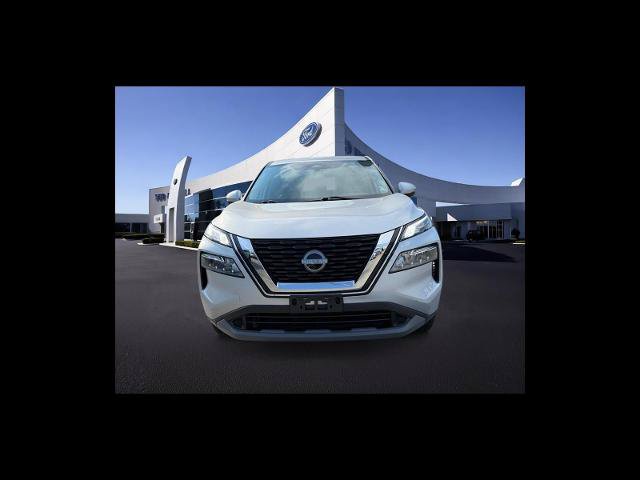 Used 2022 Nissan Rogue SV AWD/4WD image 3