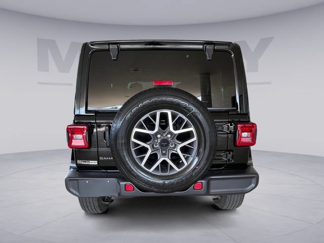 Used 2025 Jeep Wrangler Unlimited Sahara AWD/4WD image 4