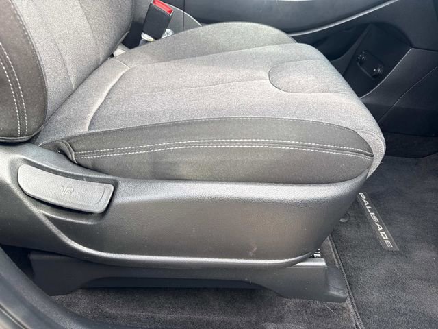 Used 2022 Hyundai Palisade SE FWD image 18