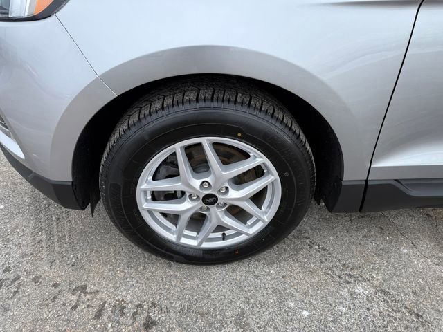 Certified 2024 Ford Edge SEL w/ Convenience Package image 26
