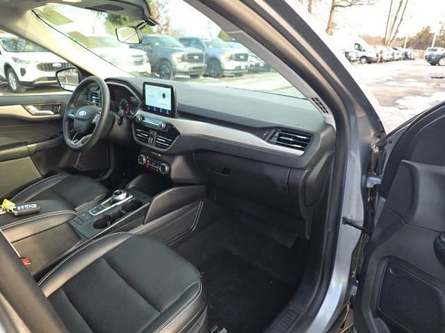 Certified 2022 Ford Escape SEL image 12