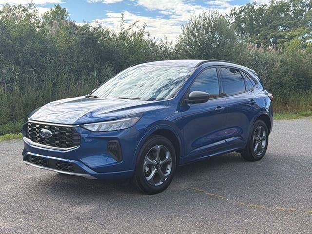 Certified 2023 Ford Escape ST-Line w/ Tech Pack #1 AWD/4WD image 1