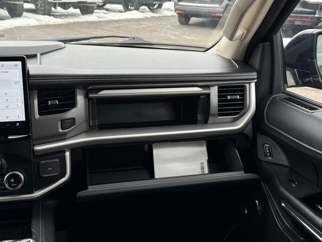 Certified 2024 Ford Expedition Max XLT image 35