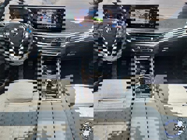 Used 2024 BMW X5 xDrive40i w/ Premium Package image 8