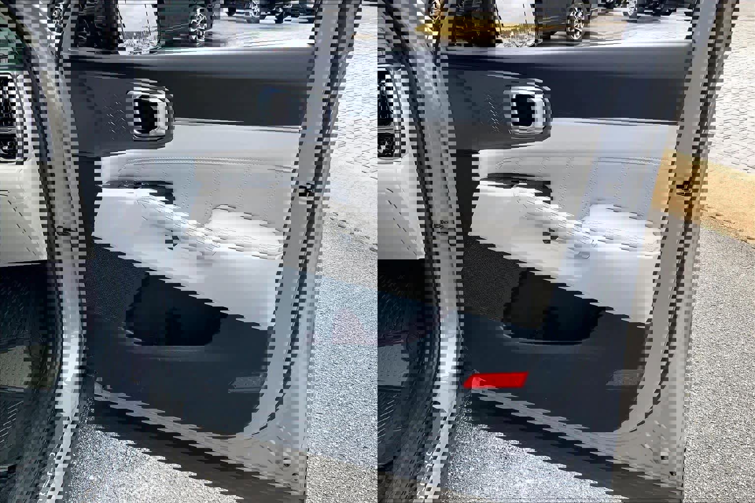 Used 2023 Kia Sorento SX image 22