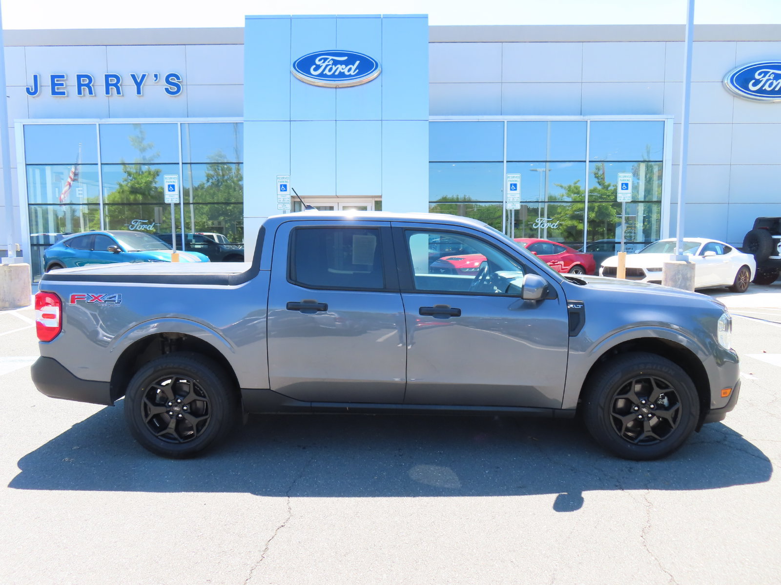 Certified 2022 Ford Maverick XLT w/ Equipment Group 300A Standard AWD/4WD image 4