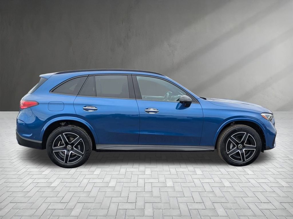 Used 2023 Mercedes-Benz GLC 300 GLC 300 image 10
