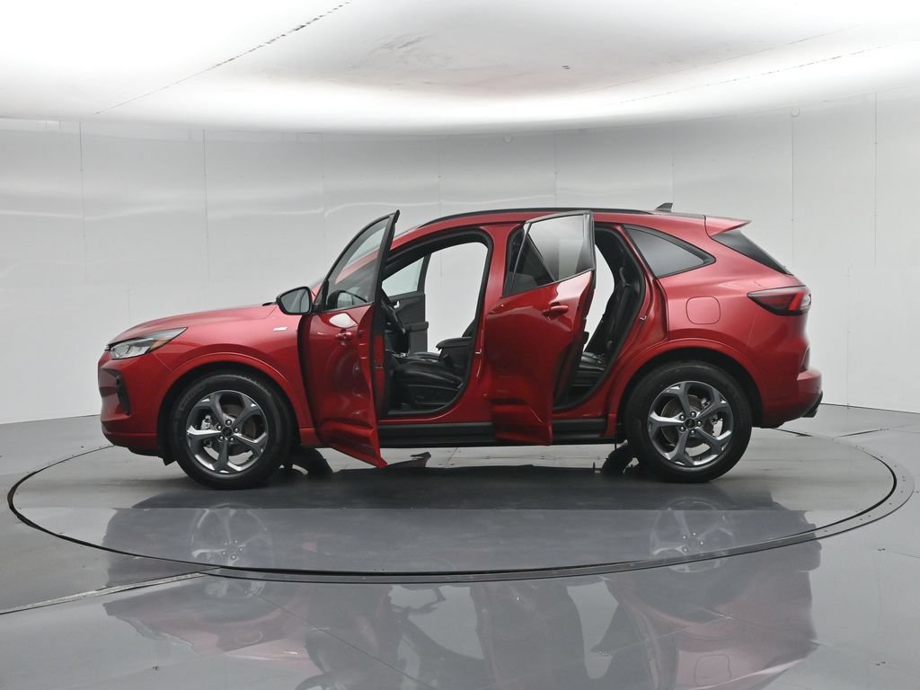 Certified 2023 Ford Escape ST-Line w/ Tech Pack #1 FWD image 36