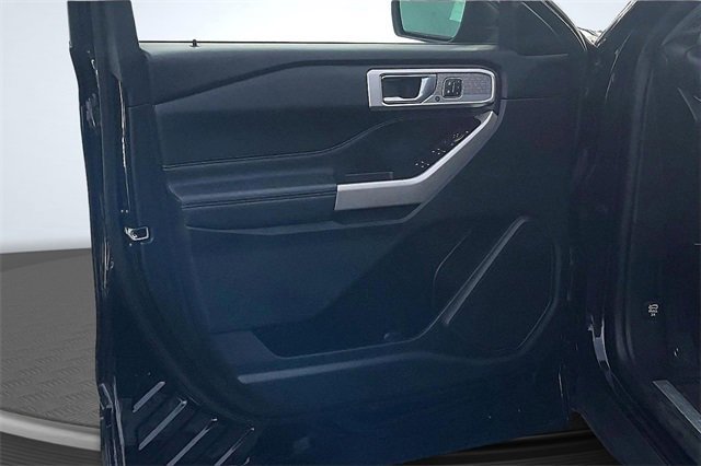 Certified 2022 Ford Explorer Limited w/ Hybrid Equipment Group 310A image 22