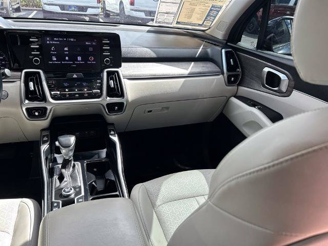 Used 2021 Kia Sorento EX FWD image 12