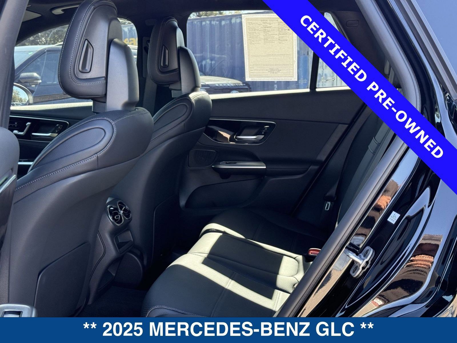 Used 2025 Mercedes-Benz GLC 300 image 15