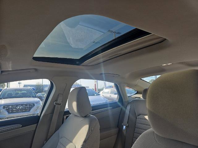 Certified 2020 Ford Fusion SE image 10