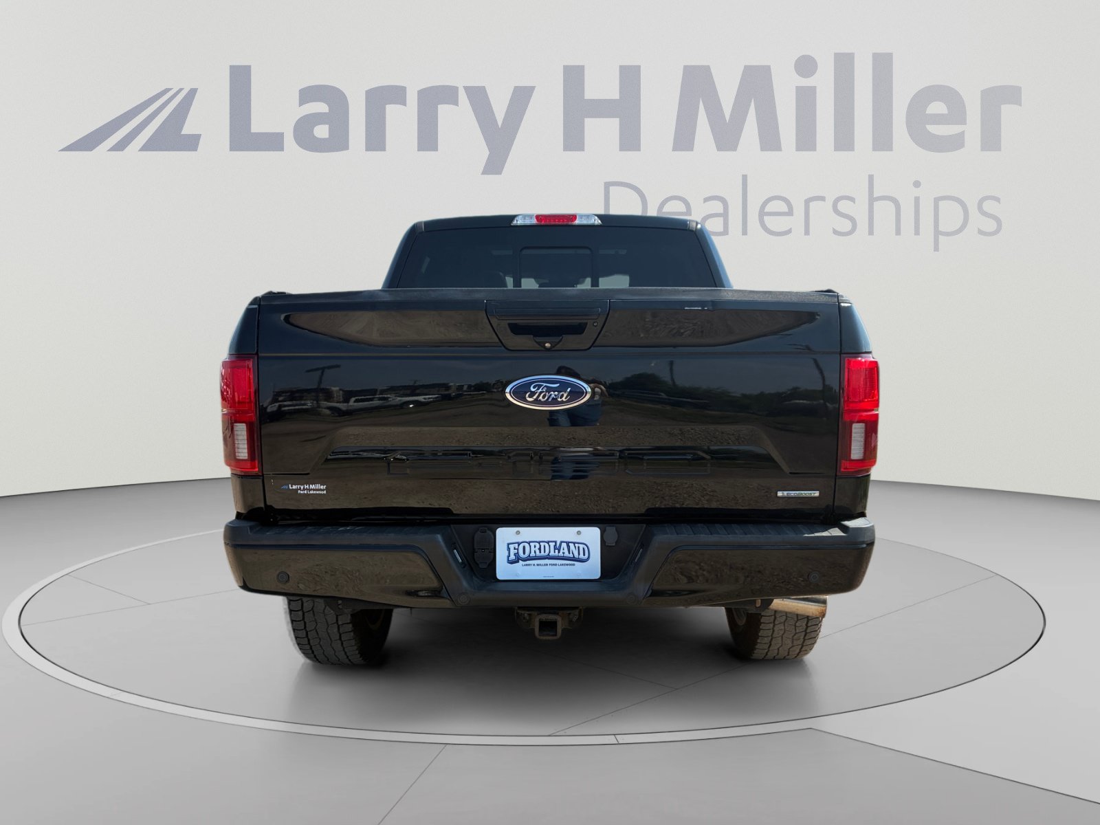 Certified 2018 Ford F150 Lariat w/ Equipment Group 502A Luxury AWD/4WD image 4